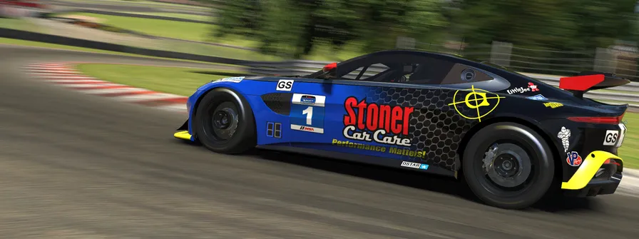 Aston Martin Vantage GT4 赛车